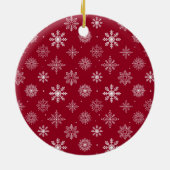 Onze eerste kerstpaarfoto Burgundy Keramisch Ornament (Achterkant)