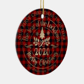 Onze eerste kerstpandemievergrendeling is een vrol keramisch ornament (Rechts)