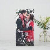 Onze eerste kerstpas-fotokaart met nieuwkomers feestdagenkaart (Staand voorkant)