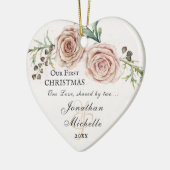 Onze eerste kerstroze bijbel keramisch ornament (Links)