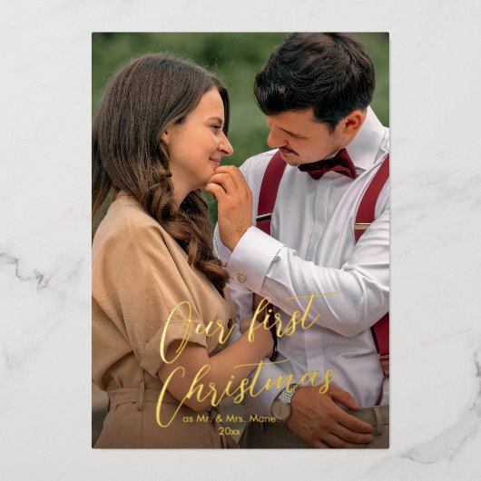 Onze eerste kerstscript Pas getrouwd Naam Tartan H Folie Feestdagenkaart (Voorkant)