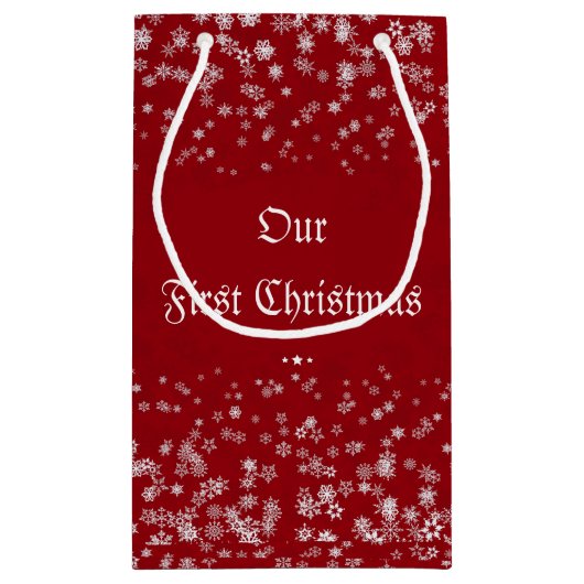 Onze eerste kerstsnowflakes Red Elegant Custom Klein Cadeauzakje (Achterkant)