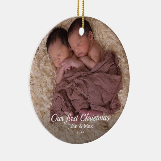Onze eerste kersttweeling-Baby foto Keramisch Ornament (Rechts)