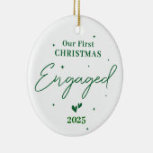 Onze eerste kerstverloving 2025 – gepersonaliseerd keramisch ornament (Rechts)