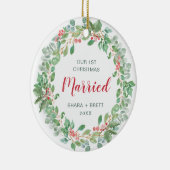 Onze eerste kerstvrouw met rode groene adem keramisch ornament (Rechts)