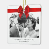 Onze eerste kerstvrouw minimalistisch Mr en Mrs. Keramisch Ornament (Links)