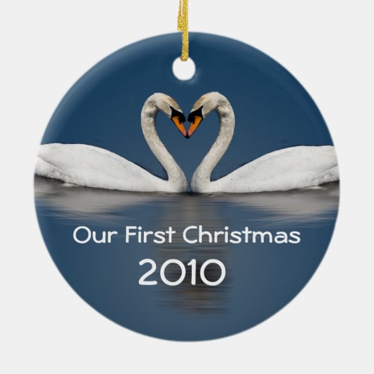 Onze eerste  kerstzwanen keramisch ornament (Achterkant)