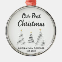 Onze eerste kerstzwarte en witte elegante bomen