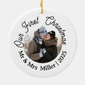 Onze eerste moderne kerstfoto Pas getrouwd Keepsak Keramisch Ornament (Achterkant)
