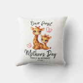 ONZE EERSTE MOEDERDAG BABY&MAMA GIRAFFE KUSSEN (Achterkant)