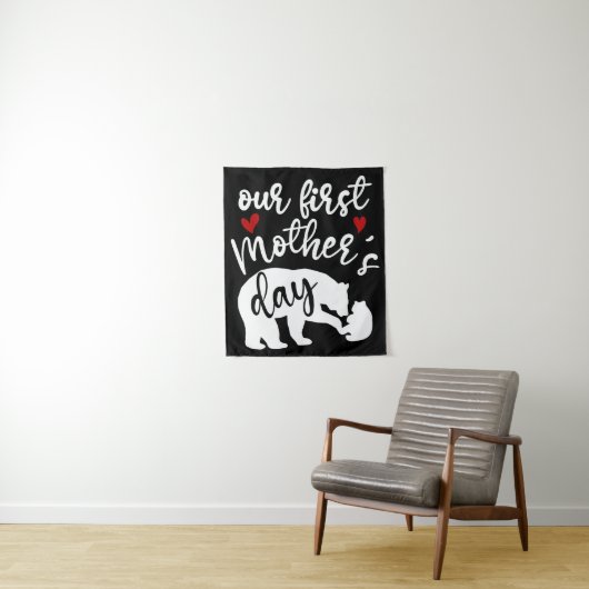 Onze eerste Moederdag Hartjes Mama Beer Cadeau, 2/ Wandkleed (In situ)