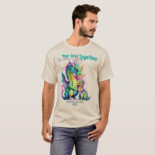 Onze eerste Moederdag samen-moeder en Baby Dragon T-shirt (Voorkant volledig)