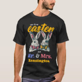 Onze eerste Pasen als Mr en Mrs Bunny Rabbit T-shirt (Voorkant)