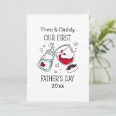 Onze eerste Vaderdag Baby Boy Funny Cheers Feestdagenkaart (Staand voorkant)