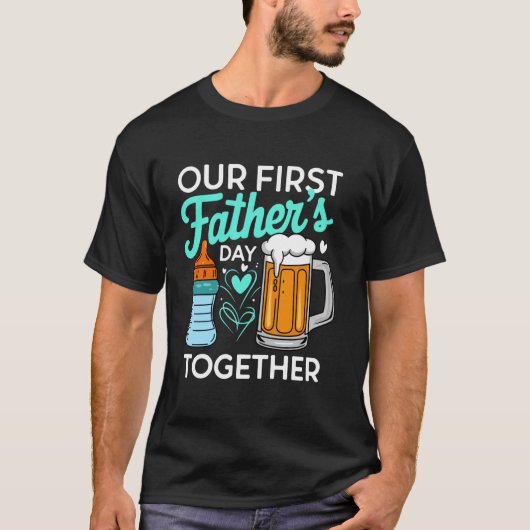 Onze eerste Vaderdag Samen Grappig Bier en fles T-shirt (Voorkant)