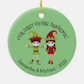 Onze eerste wereldwijde pandemie 2020 Elf Chritsma Keramisch Ornament (Achterkant)