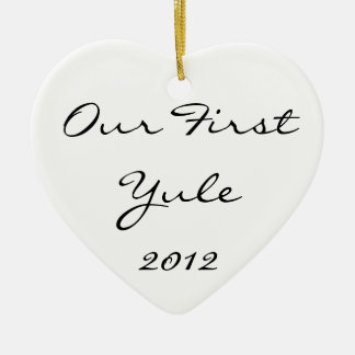 Onze eerste Yule Keramisch Ornament