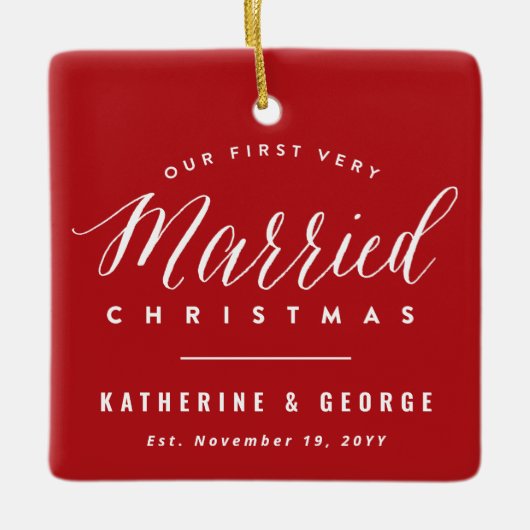 Onze eerste zeer gehuwde Kerstman Mr & Mrs Wedding Keramisch Ornament (Voorkant)