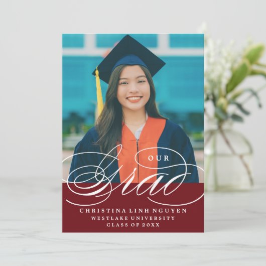 ONZE ELEGANTE SCRIPT GRAD | AFSTUDEERUITNODIGING KAART (Staand voorkant)