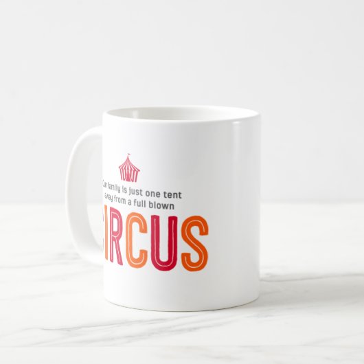 Onze familie is slechts één cent verwijderd van ee koffiemok (Voorkant links)