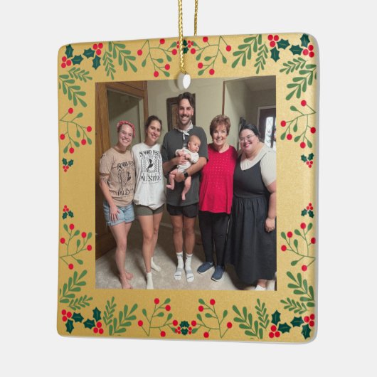 Onze Familie Kerstfoto Goud en Holly Lijst Keramisch Ornament (Links)