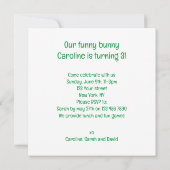 Onze grappige konijn, konijn verjaardagsuitnodigin kaart (Achterkant)