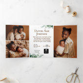 "Onze kleine" aanpasbare geboortetekaart met Tri-F Drieluik Wenskaart (Binnen)