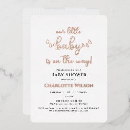 Onze kleine Baby is onderweg naar het Baby shower Folie Uitnodiging