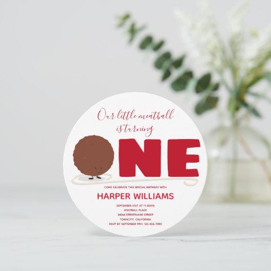 Onze kleine bal die een eerste verjaardag draait kaart (Staand voorkant)