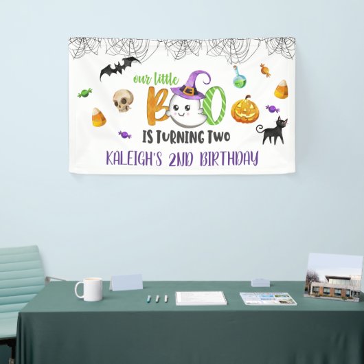 Onze kleine boe draait om de 2-jarige banner (Beurs)