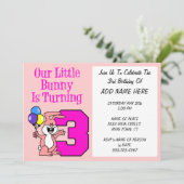 Onze kleine Bunny draait drie. Kaart (Staand voorkant)