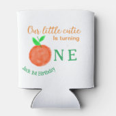 Onze kleine cutie sinaasappel een verjaardag citru blikjeskoeler (Achterkant)