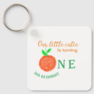 Onze kleine cutie sinaasappel een verjaardag citru sleutelhanger