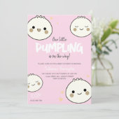 Onze kleine Dumpling Roze Meisje Douche Uitnodigin Kaart (Staand voorkant)