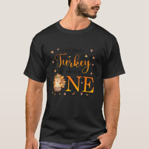 Onze kleine kalkoen wordt een jongen 1e verjaardag t-shirt
