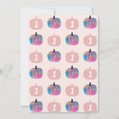 Onze kleine pompoen draaien een eerste verjaardag kaart (Achterkant)