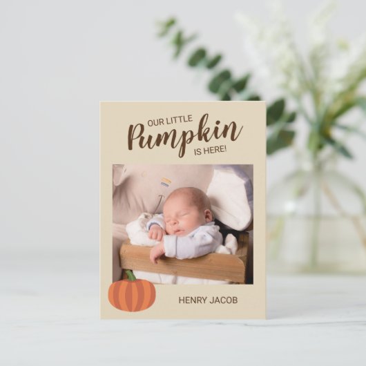 Onze kleine pompoen is hier Herfst geboorteaankond Briefkaart (Staand voorkant)