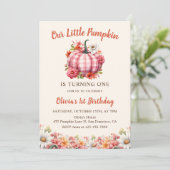 Onze kleine pompoen roze geruite bloemen verjaarda kaart (Staand voorkant)