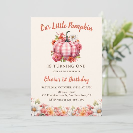 Onze kleine pompoen roze geruite bloemen verjaarda kaart (Staand voorkant)