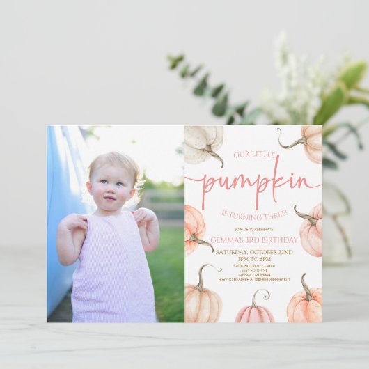 Onze kleine pompoen roze witte Herfst verjaardagsf Kaart (Staand voorkant)