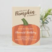 Onze kleine pompoen wordt een Herfst verjaardag Kaart (Staand voorkant)