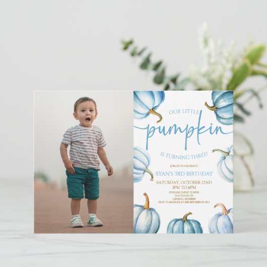 Onze kleine pompoenblauw wit Herfst verjaardagsfee Kaart (Staand voorkant)