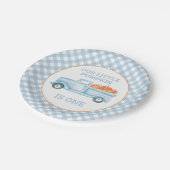 Onze kleine pompoenlichtblauwe vrachtwagen op de e papieren bordje (Gekanteld)