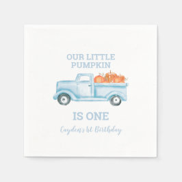 Onze kleine pompoenlichtblauwe vrachtwagen op de e servet