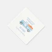 Onze kleine pompoenlichtblauwe vrachtwagen op de e servet (Hoek)