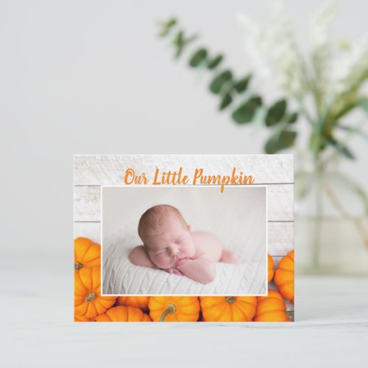 Onze kleine pompoThanksgiving Newborn Foto Briefkaart (Staand voorkant)