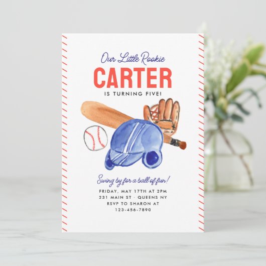 Onze kleine Rookie Helm Bat Baseball Verjaardag Kaart (Staand voorkant)