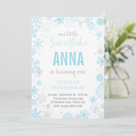 Onze kleine sneeuwvlok | Meisje eerste verjaardag Kaart (Staand voorkant)