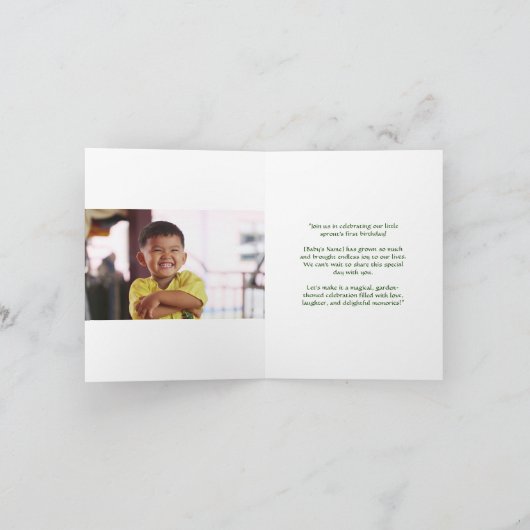 Onze kleine tuin verrukking is het draaien van een kaart (Binnen)