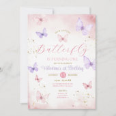 Onze Kleine Vlinder Draait Een Roze En Paarse Kaart (Voorkant)